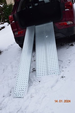 стальной подъезд, пандусы 200 см.