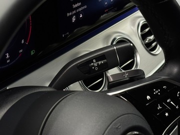 Mercedes Klasa E W213 Limuzyna 2.0 220d 194KM 2020 Mercedes-Benz E 220 AMG / Avantgarde / Ambiente /, zdjęcie 7
