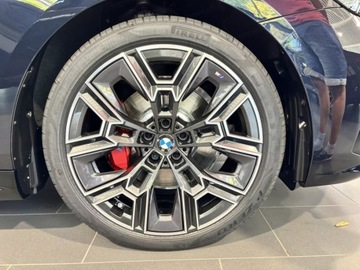BMW Seria 5 G90-91 2025 BMW Seria 5 Touring 540d xDrive Sport Combi 3.0 (303KM) 2025, zdjęcie 15