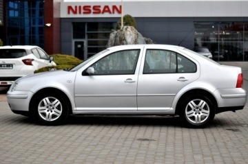 Volkswagen Bora Sedan 1.6 16V 105KM 2003 Volkswagen Bora 1.6 105KM Pacific Climatronic, zdjęcie 4