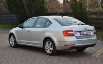 Skoda Octavia III Liftback Facelifting 1.6 TDI 115KM 2019 Skoda Octavia GWARANCJA, Salon PL, LIFT 2019r, 23 VAT, 1.6 TDI, Ladnie utr, zdjęcie 3