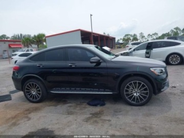 Mercedes GLC C254/X254 2023 Mercedes-Benz GLC 300 4Matic Coupe 2023 2.0l 2.0 Benzyna 255KM, zdjęcie 6