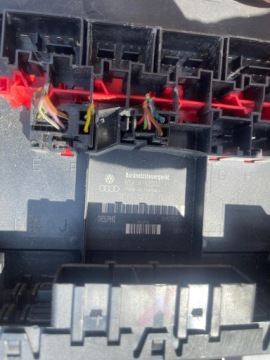 Модуль BORTNET Volkswagen 3C0937049AJ