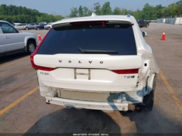 Volvo XC60 II 2018 Volvo XC 60 T8 Inscription 2018 2.0l 2.0 Hybryda 313KM, zdjęcie 4