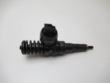 БЛОК ИНЖЕКТОРОВ VW Golf V 1.9TDI 038130073AG