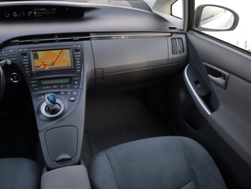 Toyota Prius III Hatchback 1.8 HSD 136KM 2011 Toyota Prius 1.8 VVT-i HSD, Salon Polska, zdjęcie 7