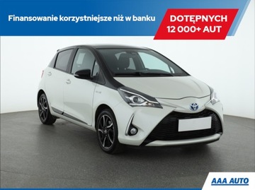 Toyota Yaris III Hatchback 5d Facelifting 2017 1.5 Hybrid 100KM 2018 Toyota Yaris 1.5 Hybrid, Salon Polska