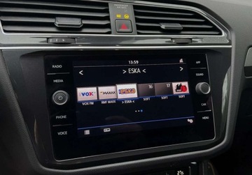 Volkswagen Tiguan II SUV 2.0 TDI 150KM 2019 Volkswagen Tiguan 2.0 TDI IQ.DRIVE 150KM DSG navi bezwypadkowy kamera, zdjęcie 25