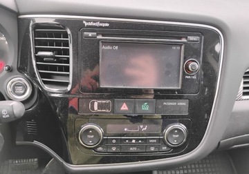 Mitsubishi Outlander III 2013 Mitsubishi Outlander 2013r, 2.0 Benzyna. 4x4. AUTOMAT Uszkodzony tyl i lek, zdjęcie 12