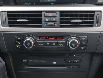 BMW Seria 3 E90-91-92-93 Touring E91 2.0 320i 150KM 2007 BMW 3 320 i, Automat, Navi, Klima, Klimatronic, zdjęcie 11