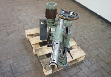 ПОДАЧА ДЛЯ ФРЕЗЕРНОГО СТАНКА ПА-110 3-ВАЛИКОВЫЙ 8-СКОРОСТНОЙ двигатель: 0,80кВт + СТЕНД