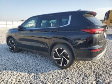 Mitsubishi Outlander III 2023 Mitsubishi Outlander 2023 MITSUBISHI OUTLANDER SE 2.5 Benzyna 181KM, zdjęcie 2