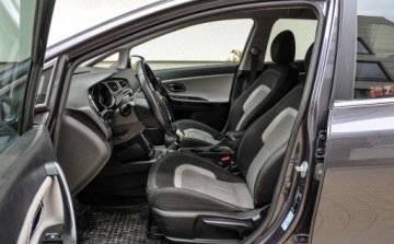 Kia Ceed II Kombi 1.6 GDI 135KM 2014 Kia Ceed Salon PL 1 wlasciciel Bezwypadkowy 2014 r. VAT 23 1.6 Benzyna, zdjęcie 6