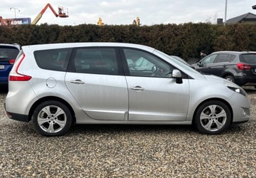 Renault Scenic III Van 1.9 dCi FAP 130KM 2011 Renault Scenic 2011r. 1.9 Diesel 131KM, zdjęcie 5