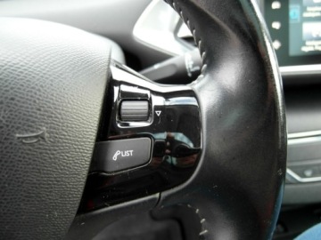 Peugeot 2017 Peugeot 308 Allure Kamera Panorama Dach 1.2 Benzyna 96KM, zdjęcie 26