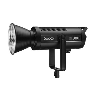 Светодиодная видеолампа Godox SL300II Studio мощностью 320 Вт.