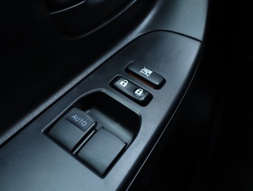 Toyota Yaris III Hatchback 5d Facelifting 2017 1.0 VVT-i 72KM 2020 Toyota Yaris 1.0 VVT-i, Salon Polska, zdjęcie 12