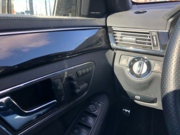 Mercedes Klasa E W212 Kombi AMG 63 AMG 525KM 2010 Mercedes E63 AMG COMBI 525KM 2010r Pierwszy właściciel Serwisowany w ASO, zdjęcie 10