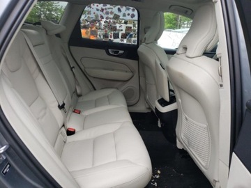 Volvo XC60 II Crossover T5 250KM 2020 Volvo XC 60 T5 INSCRIPTION od ubezpieczyciela 2.0 Benzyna 250KM, zdjęcie 9