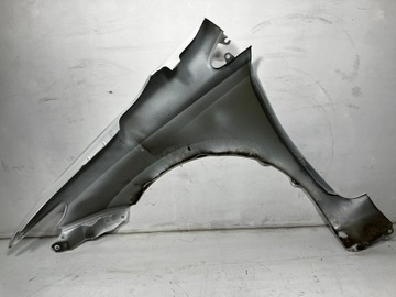 AURIS II BLATNÍK PŘEDNÍ PRAVÝ 040