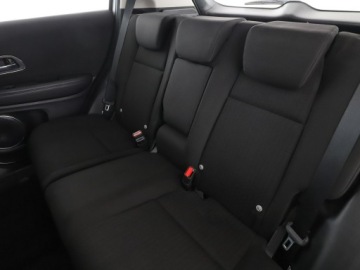 Honda HR-V II SUV 1.5 i-VTEC 130KM 2016 Honda HR-V Elegance PDC grzane fotele klima-auto., zdjęcie 16