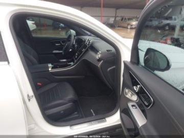Mercedes GLC C254/X254 2026 Mercedes-Benz GLC 2026 MERCEDES-BENZ GLC 300 4MATIC COUPE 2.0 Benzyna 255KM, zdjęcie 5