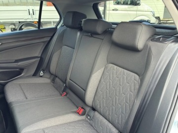 Volkswagen Golf VIII Hatchback Facelifting 1.5 eTSI mHEV 150KM 2025 Volkswagen Golf Life Plus 1.5 TSI eHybrid PHEV 150, zdjęcie 5