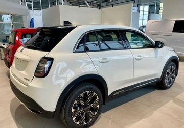 Fiat 2025 Fiat 600 Wyprzedaz rocznika 2025 Leasing od 103,5 Pozyczka 0 1.2, zdjęcie 3