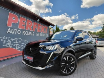 Peugeot 2008 II SUV 1.2 PureTech 155KM 2022 Peugeot 2008 GT 155 KM Focal Skora Panorama 1.2 Benzyna 155KM