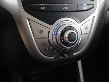 Hyundai ix20 Mikrovan 1.6 CVVT 125KM 2011 Hyundai ix20 1.6 CVVT, Salon Polska, Klima, zdjęcie 11
