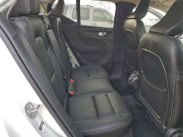 Volvo XC40 2024 Volvo XC 40 Core 2024 2.0 Benzyna 194KM, zdjęcie 10