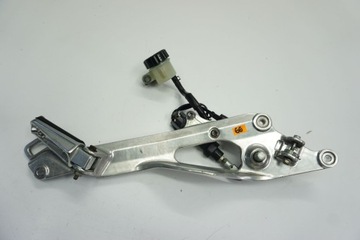 YAMAHA TDM 900 02-12 КОМПЛЕКТ ПРАВОЙ ПОДНОЖКИ