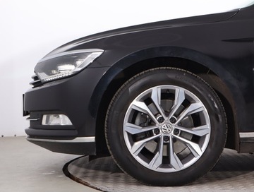 Volkswagen Passat B8 Limousine 1.8 TSI BlueMotion Technology 180KM 2017 VW Passat 1.8 TSI, Salon Polska, Serwis ASO, zdjęcie 14