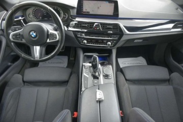BMW Seria 5 G30-G31 Limuzyna 530i 252KM 2019 BMW Seria 5 BMW 530i 252KM X-DRIVE M-SPORT LED Martwe-Pole Gwarancja 12m-c, zdjęcie 16