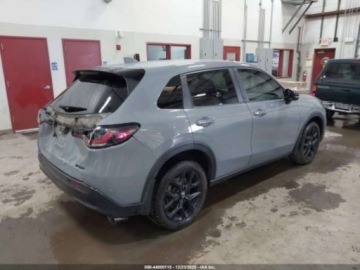 Honda ZR-V 2023 Honda ZR-V 2023 r., 2,0L AWD SPORT 2.0 Benzyna 158KM, zdjęcie 5