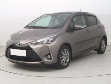 Toyota Yaris III Hatchback 5d Facelifting 2017 1.5 Dual VVT-iE 111KM 2017 Toyota Yaris 1.5 Dual VVT-i, Salon Polska, Navi, zdjęcie 1