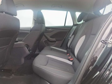 Skoda Kamiq Crossover Facelifting 1.0 TSI 115KM 2025 Skoda Kamiq DSG LED Kamera Virtual Cockpit Grzane fotele KESSY Bezwypadkowy, zdjęcie 30