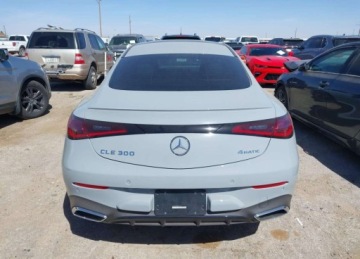 Mercedes CLE Coupe 2.0 300 258KM 2024 Mercedes-Benz CLE MERCEDES-BENZ CLE 300 4MATIC 2.0 Benzyna 259KM, zdjęcie 2