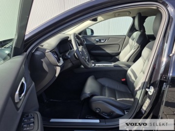 Volvo V60 II  Kombi Facelifting 2.0 B4 B 197KM 2024 Volvo V60 FV23 Plus Dark B4 197KM ACC BLIS 360 Har, zdjęcie 10