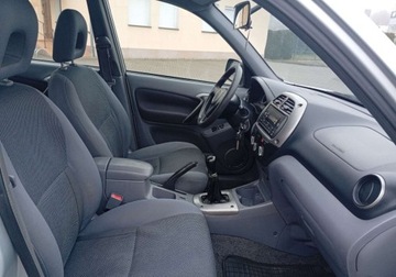 Toyota RAV4 II 1.8 VVTi 125KM 2002 Toyota RAV4 Zarejestrowany - ubezpieczony - 1,8 - 125 KM 1.8 Benzyna 125KM, zdjęcie 13