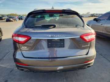 Maserati Levante 2017 Maserati Levante S Sport 2017 3.0 Benzyna 424KM, zdjęcie 2