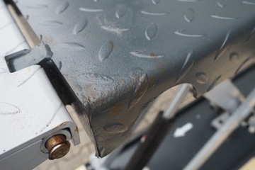 Ножничный подъемник Grubber грузоподъемностью 3,5 тонны, мобильный