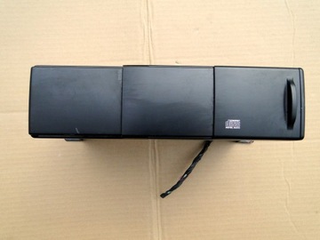 ZMIENIARKA CD SAAB 9-5 5042585 CDX-M2516ZSA