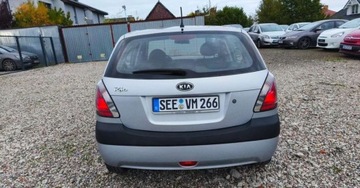 Kia Rio II Sedan 1.4 i 16V 97KM 2009 Kia Rio Kia Rio 1.4 Benzyna 97KM, zdjęcie 8