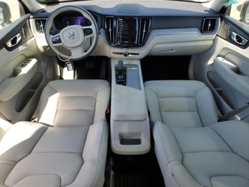 Volvo XC60 II 2024 Volvo XC 60 Plus 2024 2.0l 2.0 Hybryda 247KM, zdjęcie 8