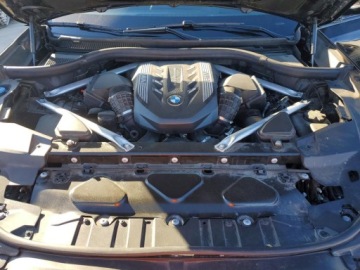 BMW X6 G06 2021 BMW X6 M50i 2021 4.4 Benzyna 523KM, zdjęcie 6