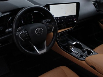 Lexus NX II SUV Facelifting 2.5 350h 200KM 2026 350h Omotenashi 2.5 Hybrid AWD 200KM | Kamera 360, zdjęcie 6