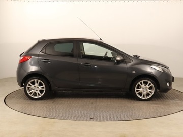 Mazda 2 II Hatchback 5d Facelifting 1.3 MZR 84KM 2014 Mazda 2 1.3 i, Klima, Klimatronic, Parktronic, zdjęcie 5