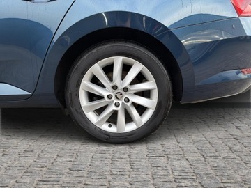 Skoda Superb III Liftback Facelifting 1.5 TSI 150KM 2020 Skoda Superb 1.5 TSI / 150 KM DSG FV-23%, ASO, Bez, zdjęcie 17