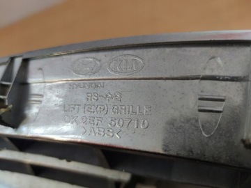 KIA CARENS 02-06 ROK MŘÍŽKA MASKA ORIGINÁLNÍ 2003